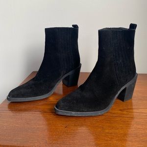 Suede Black Heel Boots with removable strap